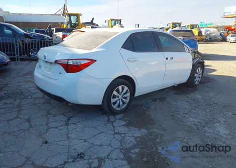 2016 Toyota Corolla Le z USA, uszkodzony, nr VIN 5YFBURHE2GP411191